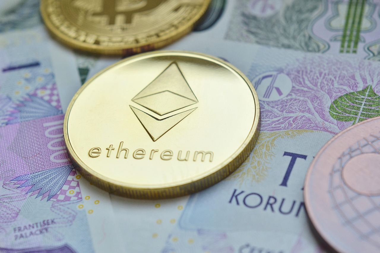 马斯克回归特斯拉、减少DOGE工作！TSLA与狗狗币双双暴涨